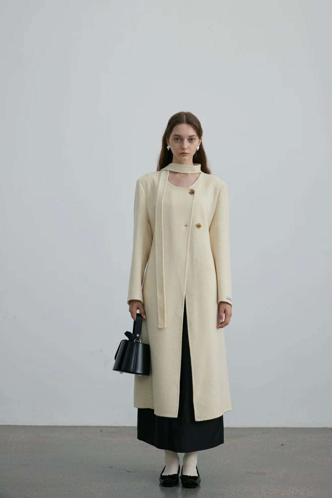 Handmade Double-faced 100% Wool Coat With Straps And No Collar